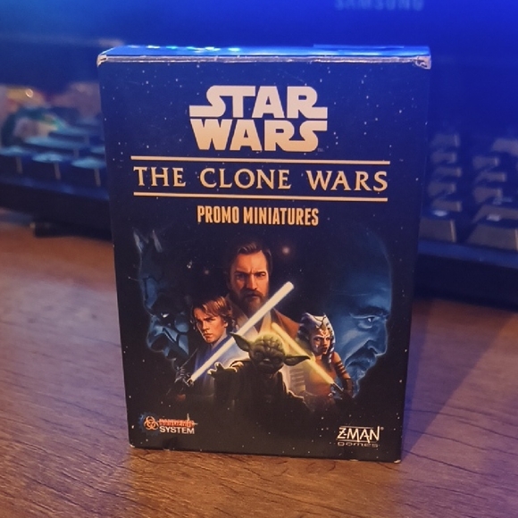 Star Wars Other - Limited Edition Star Wars The Clone Wars Promo Miniatures Released by Z-Man
